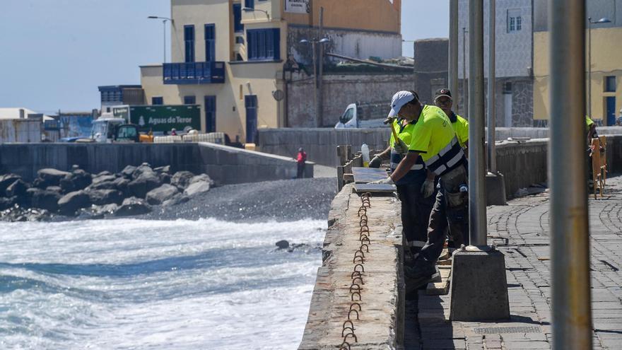 San Cristóbal solicita una ventana única para agilizar las ayudas por el temporal de mar