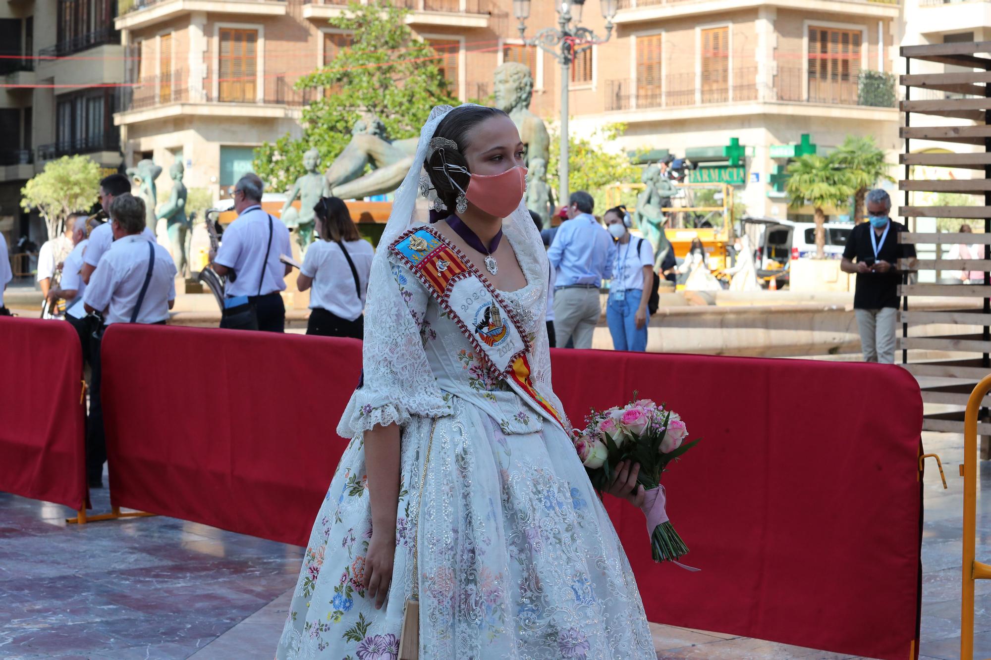 Búscate en la ofrenda por la calle caballeros de las 17:00 a las 18:00