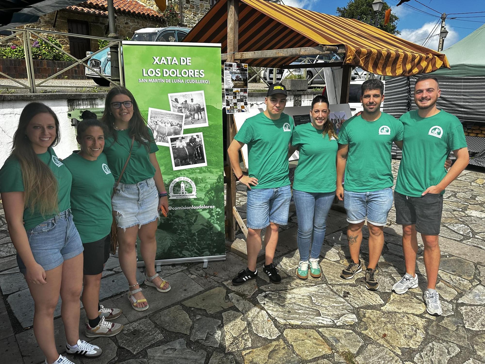 En imágenes: el Mercáu Vaqueiro de San Martín de Luiña, en las manos más jóvenes