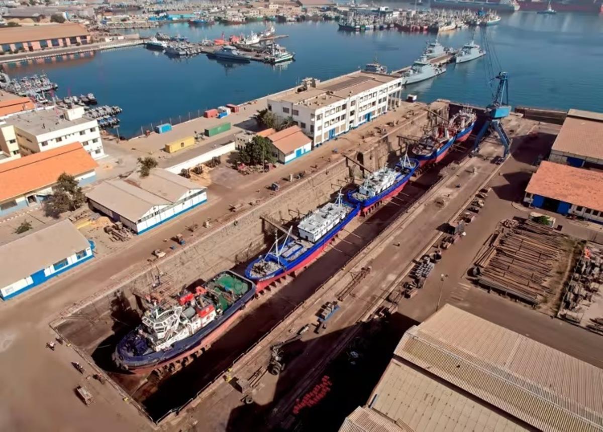 Dique seco del nuevo astillero de Damen en Senegal