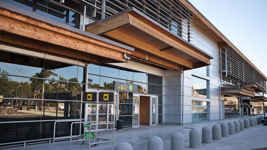 Ashotel supports the Cabildo of Tenerife to negotiate with the State the work of the new terminal at the Tenerife South airport