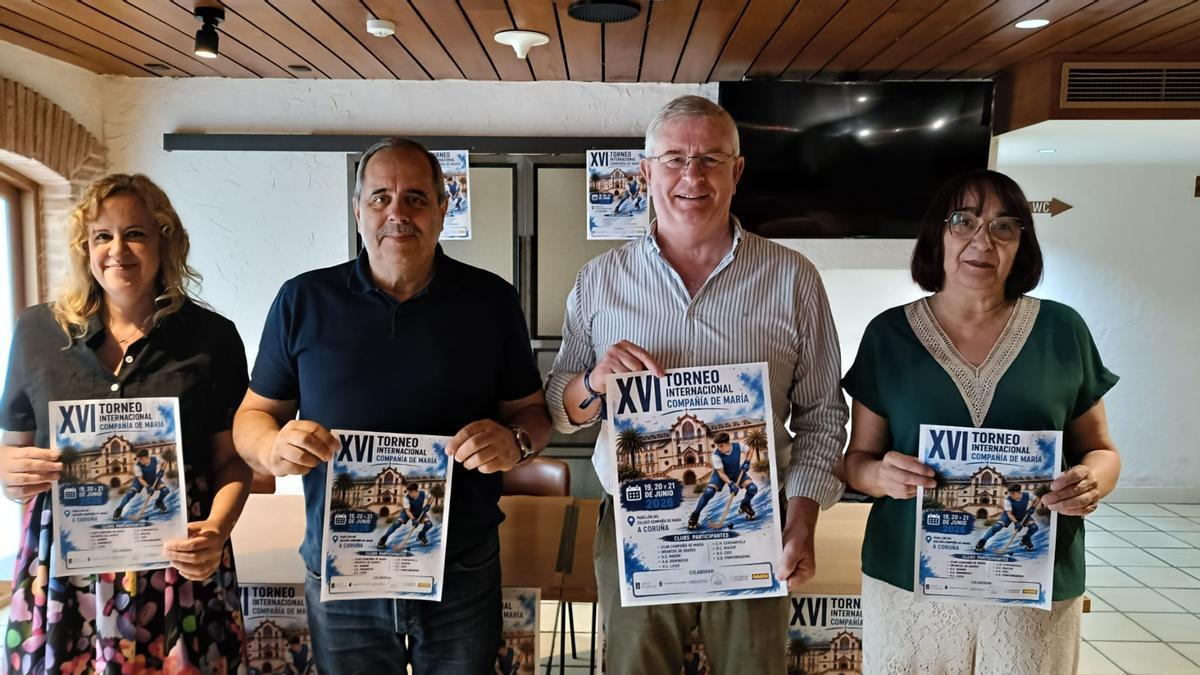 María del Mar Ferreiro, Manuel Vázquez, José Luis Otero y María Jesús Vázquez, en la presentación del torneo internacional Compañía de María.