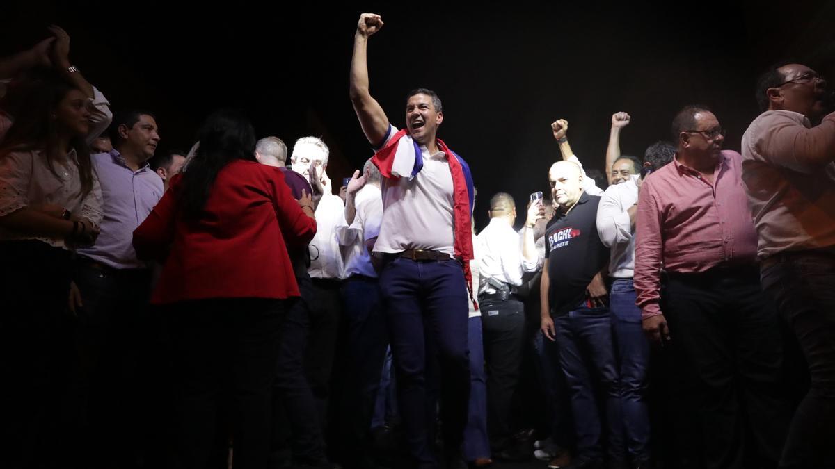 Peña se proclama ganador de la Presidencia y llama a la unidad en Paraguay