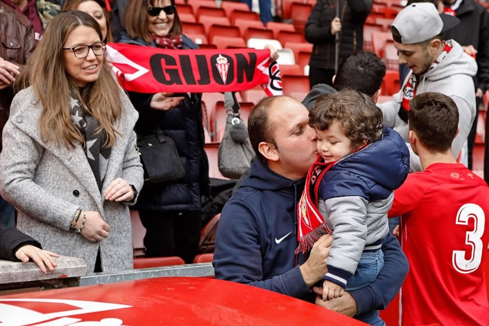 El partido entre el Sporting B y el Mirandés, en imágenes