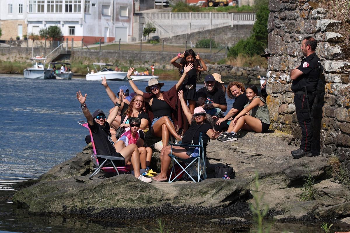 La fiesta vivida hoy en las Torres de Oeste (Catoira) con motivo del día grande de la Romería Vikinga 2025. La fiesta vivida hoy en las Torres de Oeste (Catoira) con motivo del día grande de la Romería Vikinga 2025.