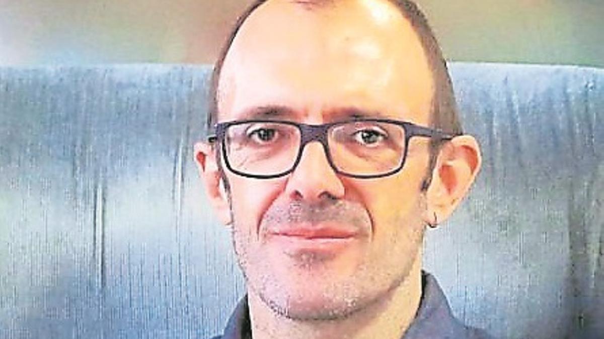 El escritor Isaac Rosa, autor de la novela 'Las buenas noches'.