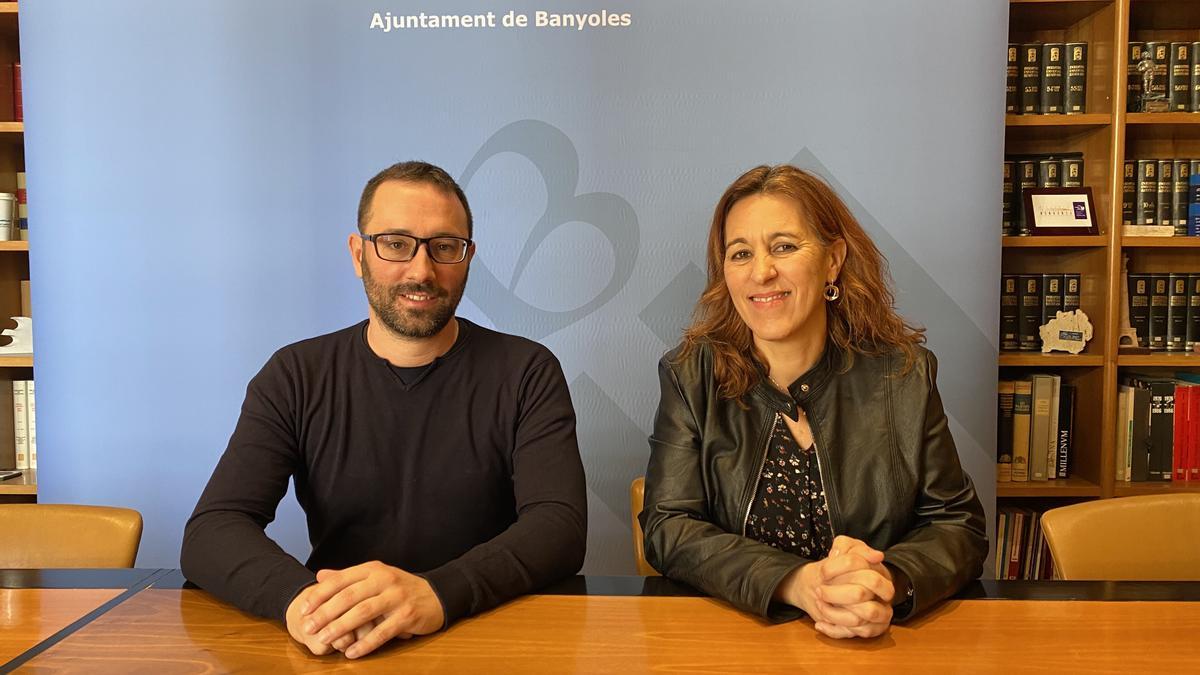 Presentació de la jornada amb la regidora de Promoció Econòmica, Anna Tarafa, i l'empresari tecnològic banyolí Josep Maria Teixidor.