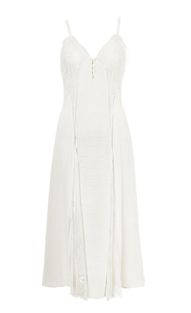 Vestido lencero blanco con detalle de botonadura, de Temperley London