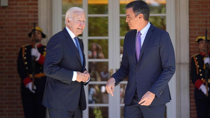 Biden trató con Sánchez los ataques en el mar Rojo tras el bloqueo español a la misión naval en la UE