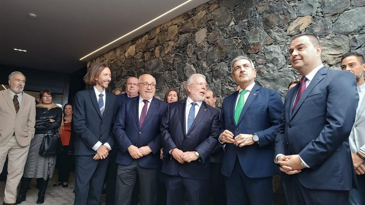 Inauguración de las nuevas instalaciones de la Universidad Fernando Pessoa en Santa María de Guía