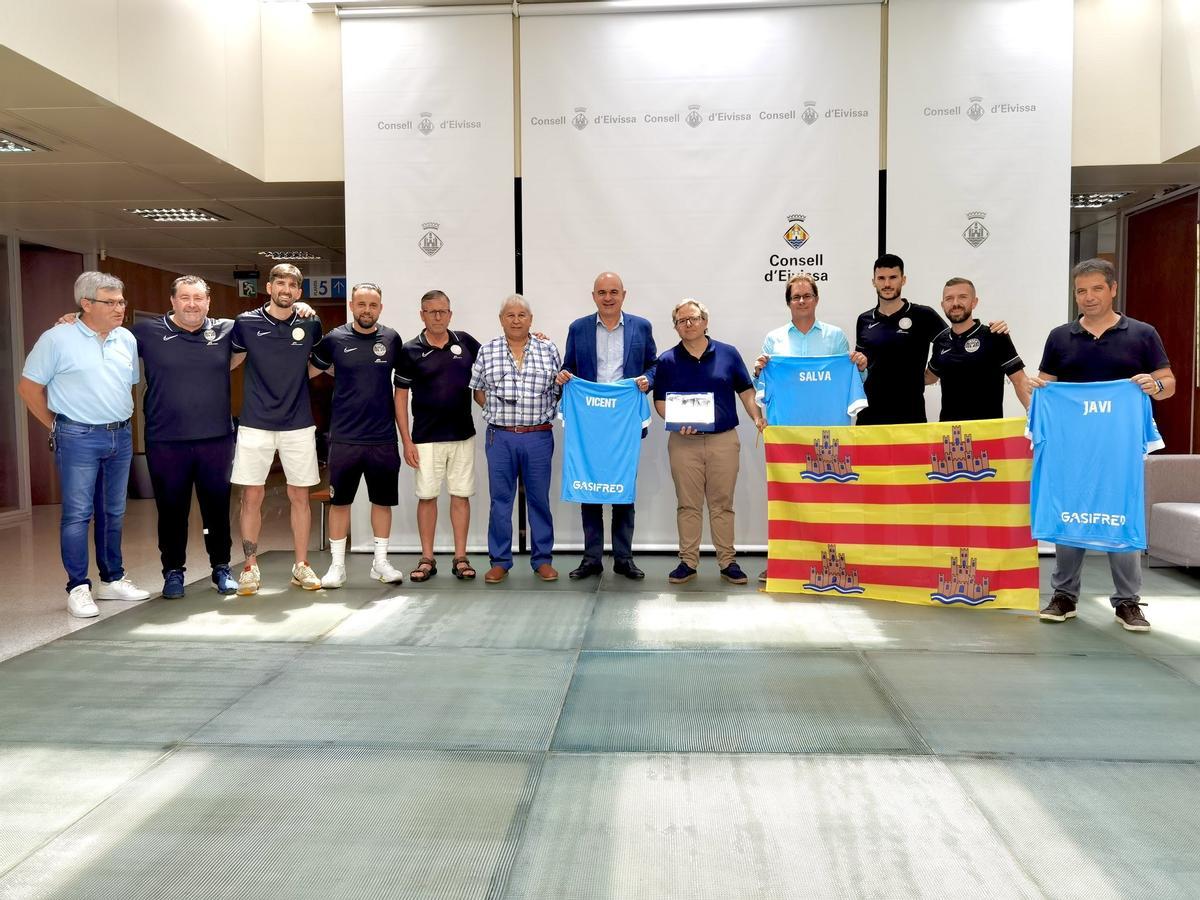 Recepción al Gasifred en la sede del Consell de Ibiza.