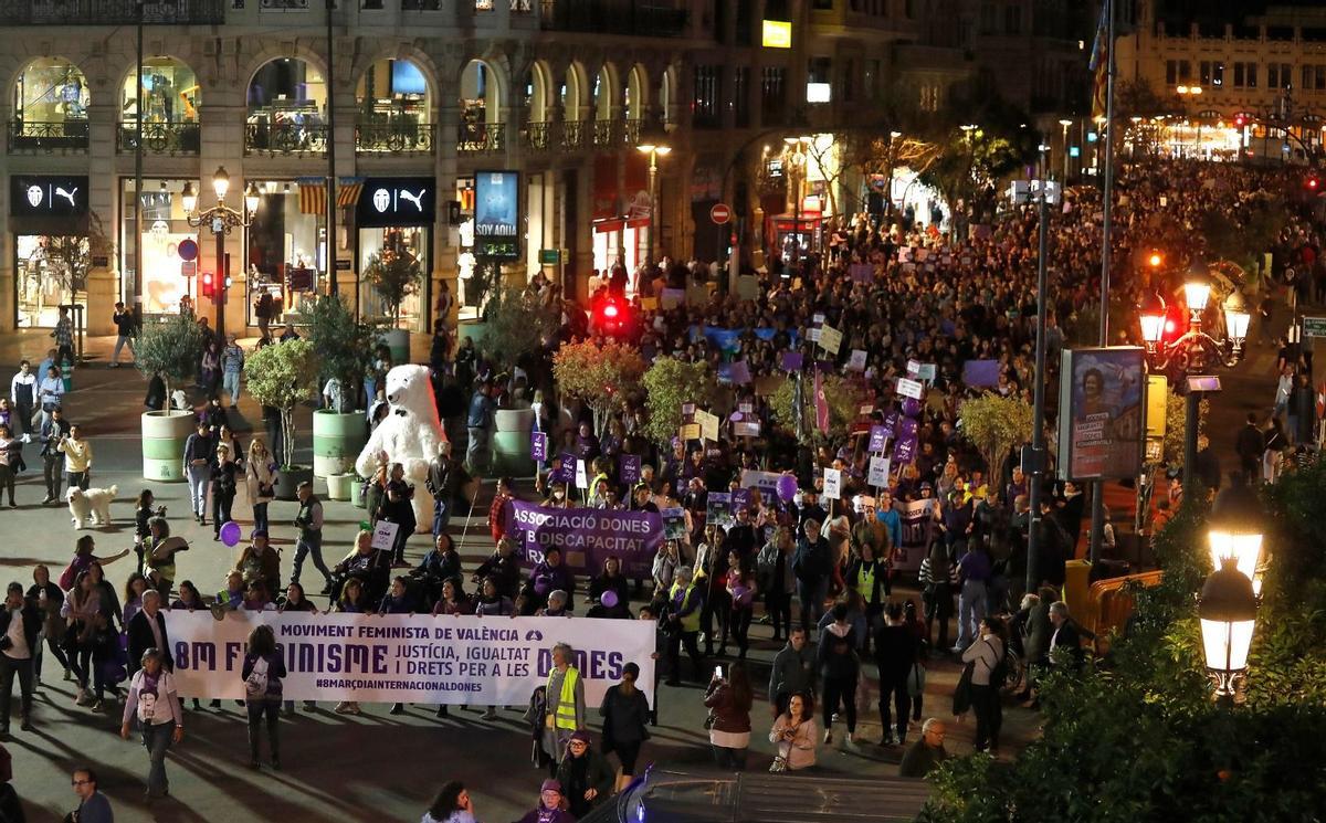 La manifestación de la Coordinadora Feminista de Valencia para celebrar el 8M.