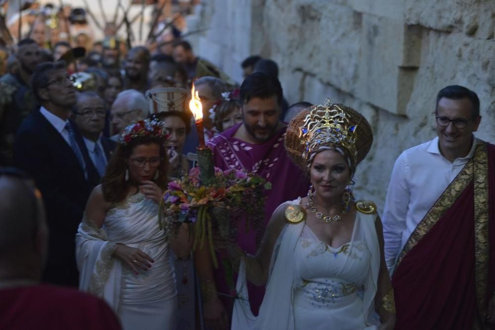 Encendido del Fuego Sagrado y pregón de la alcaldesa de Cartagena