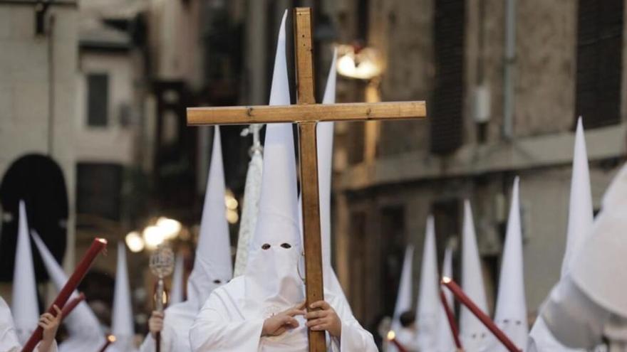 Cortes de tráfico y desvíos de la EMT por las procesiones del Miércoles Santo, el Jueves Santo y el Viernes Santo en Palma