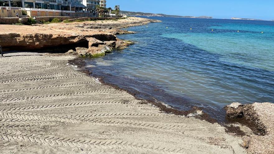 Playas de Ibiza: Caló des Moro, libre de hamacas