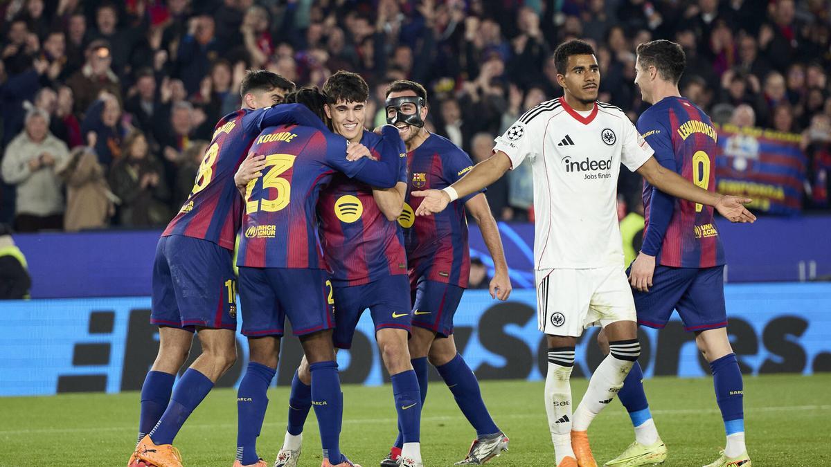 Eric Garcia y Pedri, en la celebración de los goles del Barça
