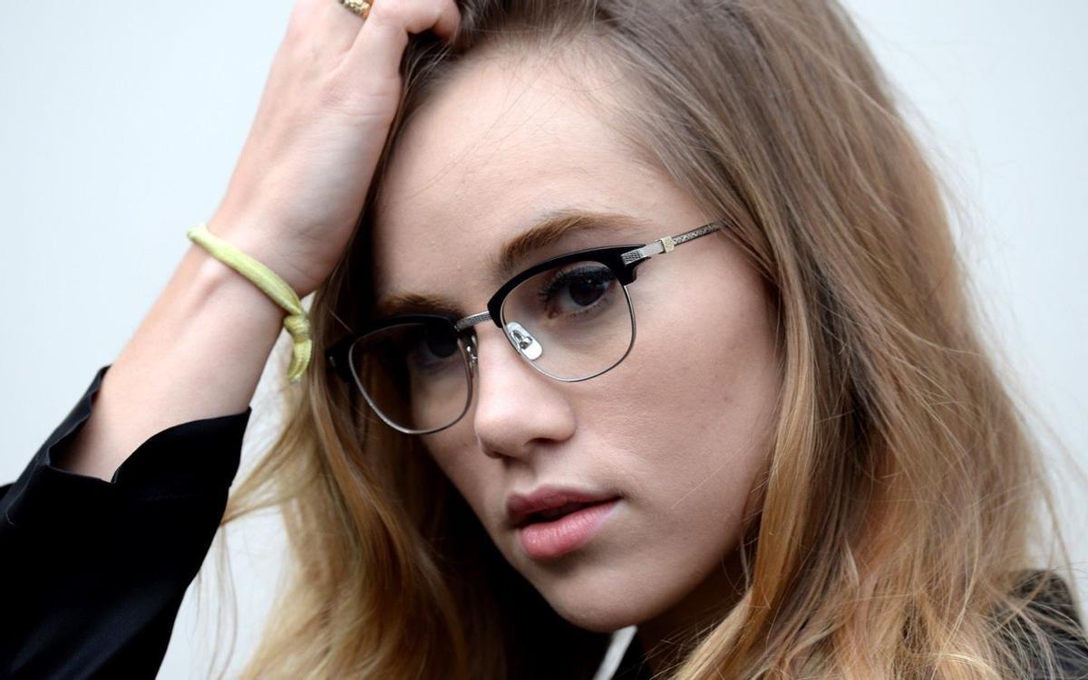 La miopia está de moda, Suki Waterhouse