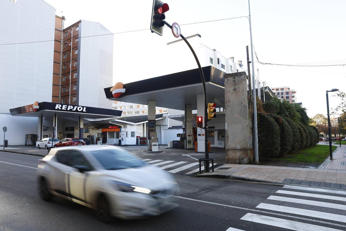 Vista de la gasolinera, ayer.