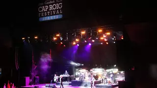 Cap Roig vibra con el rock de los escoceses Simple Minds que repasan los grandes éxitos de cuatro décadas de trayectoria