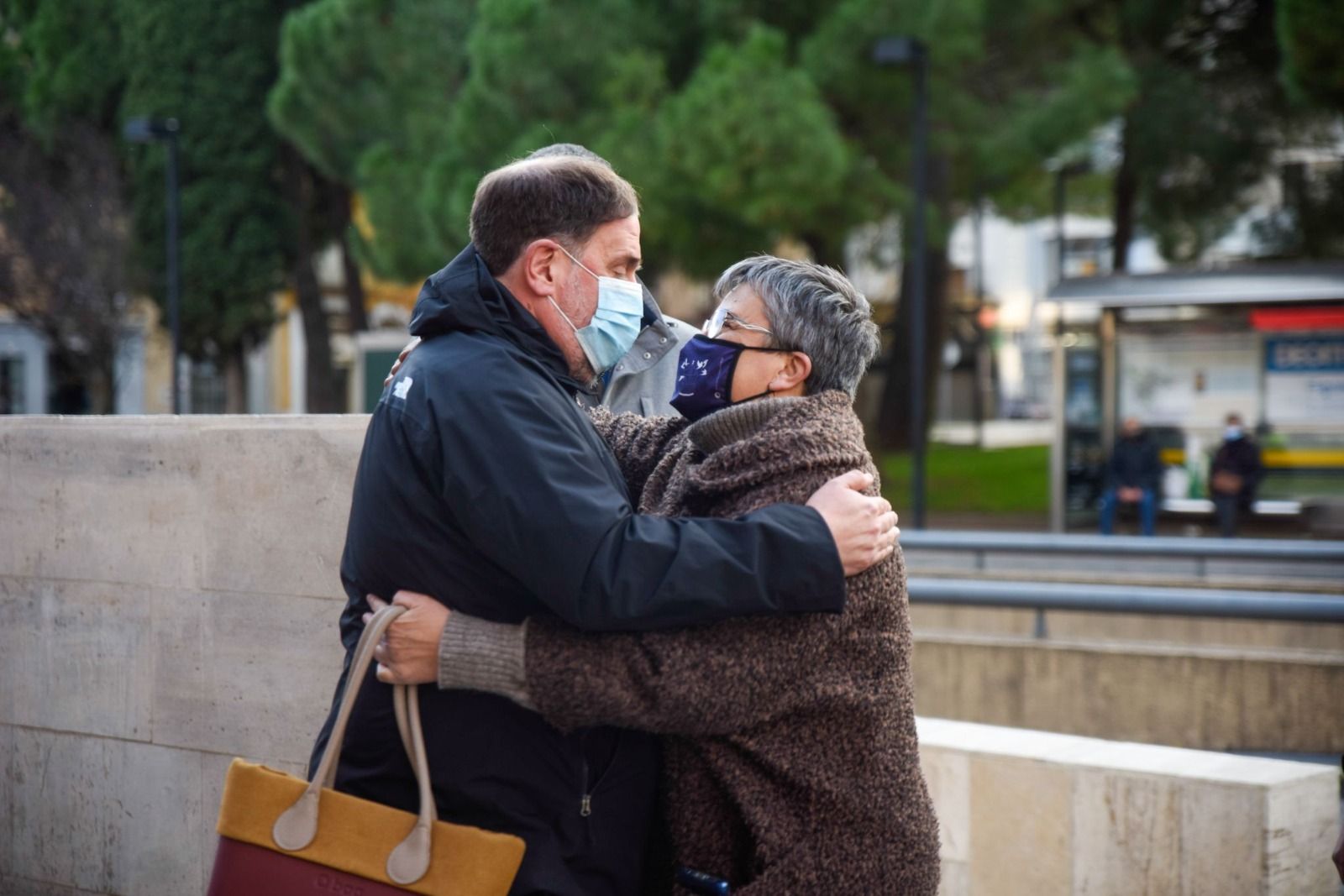 Junqueras visita Figueres per parlar amb botiguers i comerciants