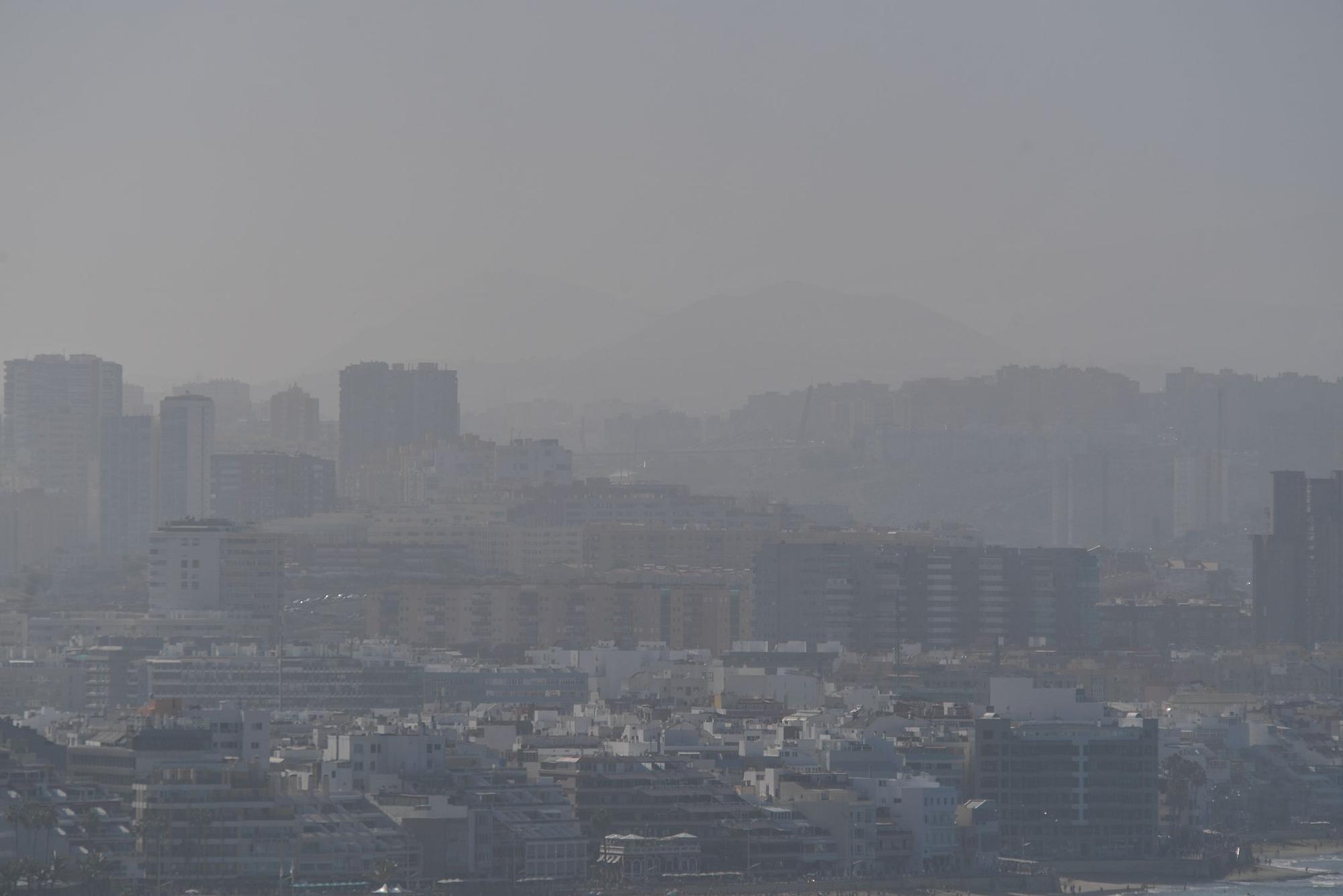 Calima en Las Palmas de Gran Canaria (29/12/2021)