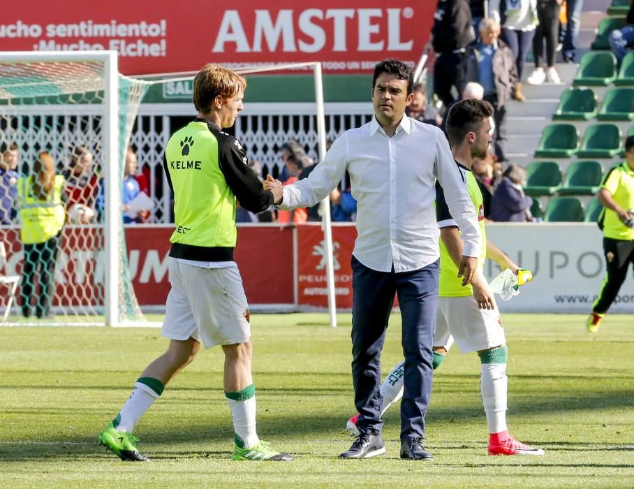 Los goles de Nino, Álex Fernández y Borja Valle le dan un respiro al equipo.