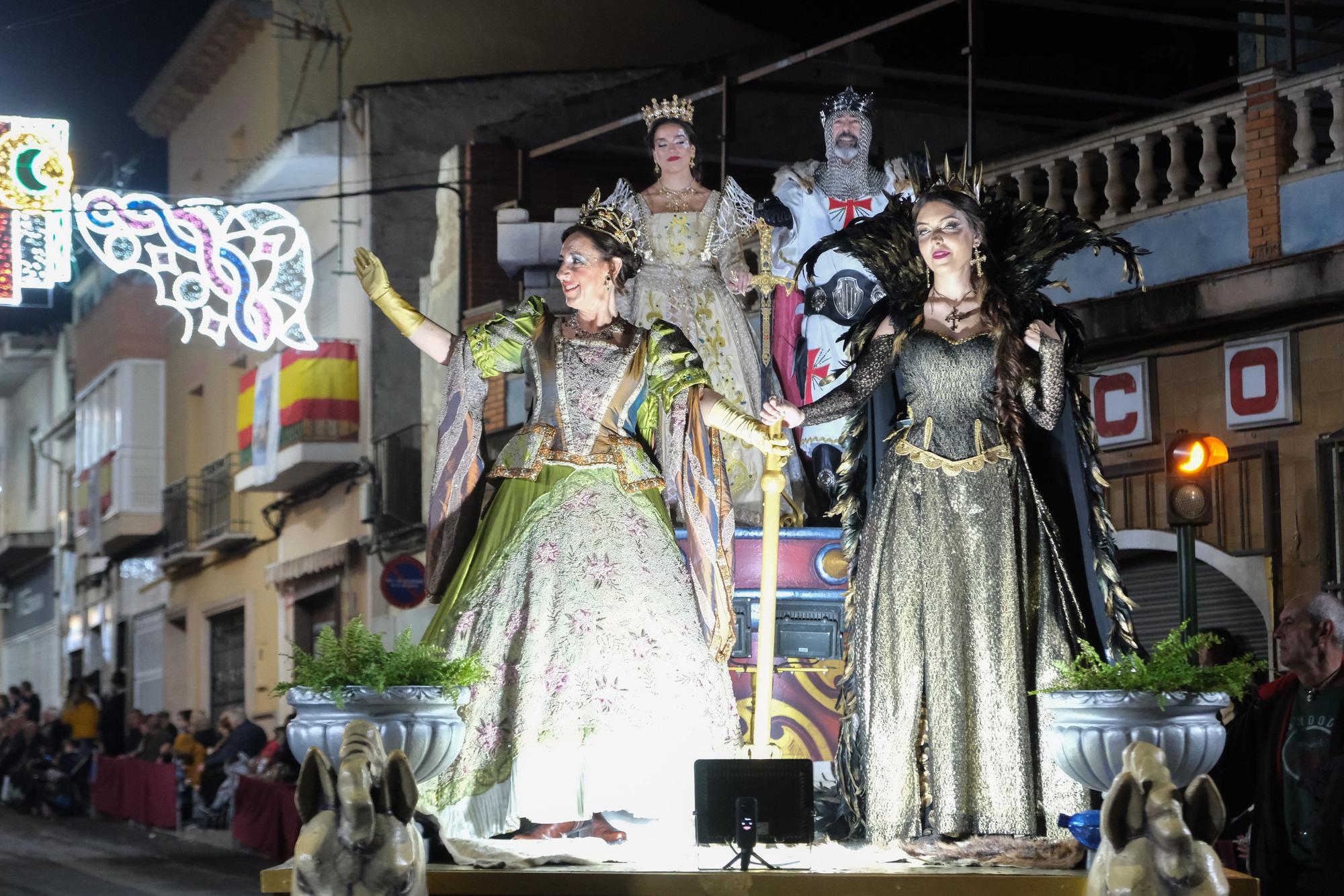 Así ha sido el defile general de comparsas de las fiestas de Moros y Cristianos de Monforte del Cid