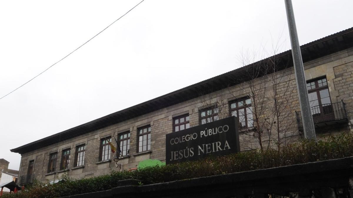Instalaciones del Colegio Jesús Neira, en Pola de Lena.