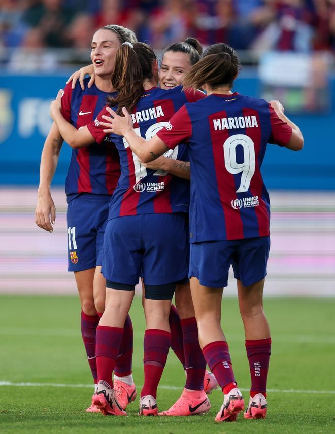 Liga F: FC Barcelona - Betis, el partido de despedida de Sandra Paños, Mariona Caldentey y Jonatan Giráldez, en imágenes