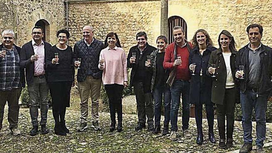 Brindis navideño y municipal en Manacor