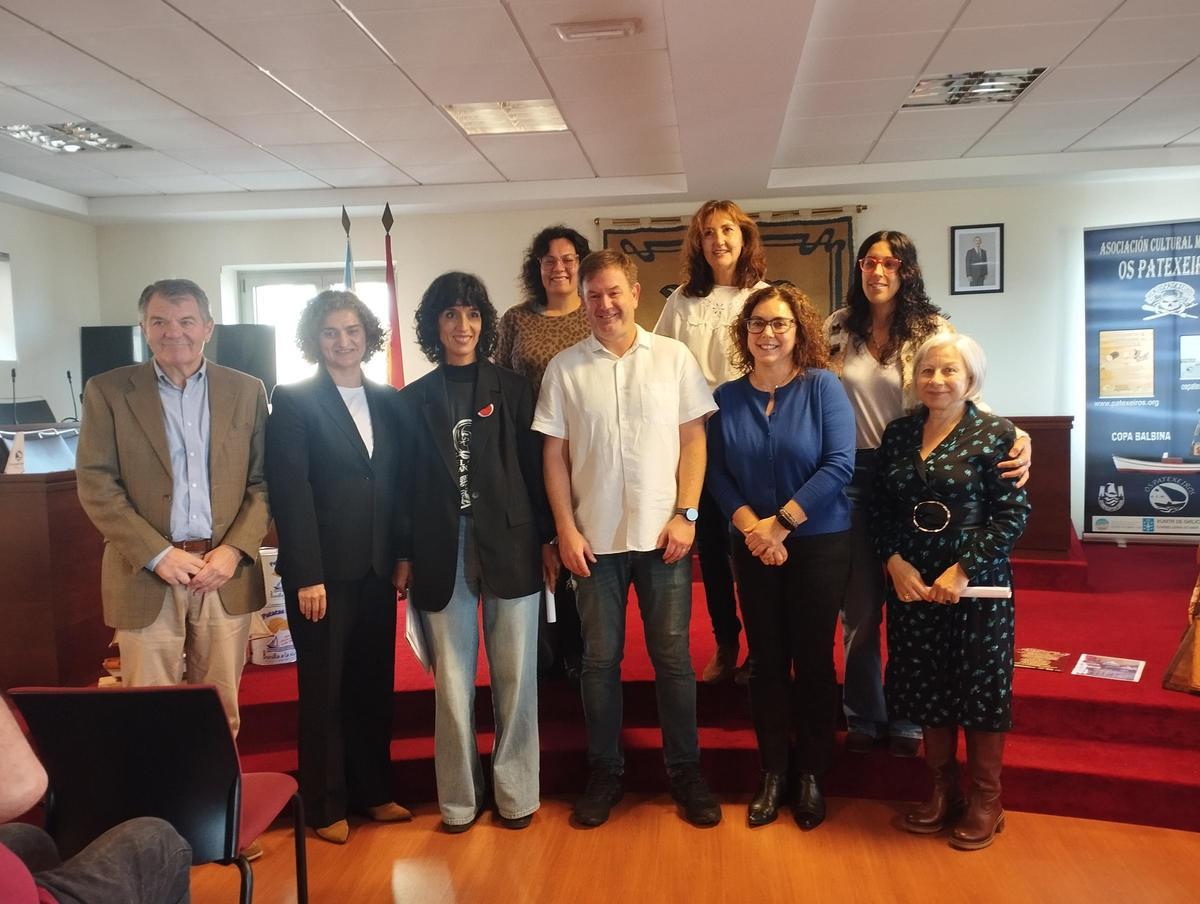 Entrega de premios a las participantes en el curso Rumbo a Igualdade