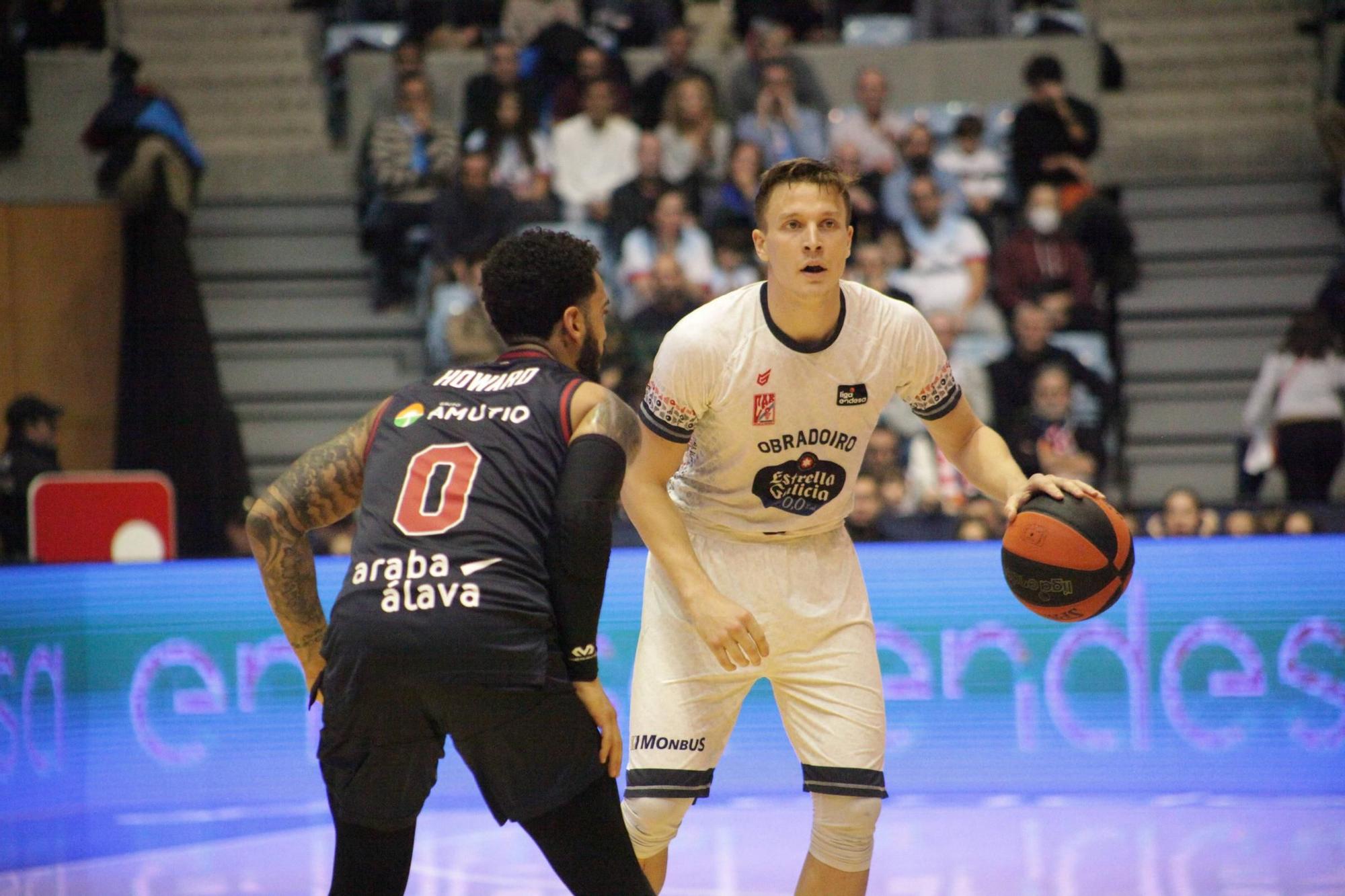 Jordan Howard se viste de héroe y el Obra celebra una victoria para el recuerdo ante Baskonia