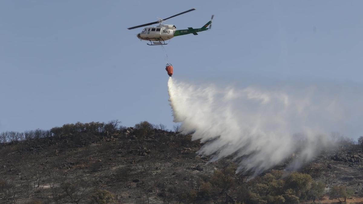 Estabilizado el incendio de Villaharta tras una madrugada de intenso trabajo