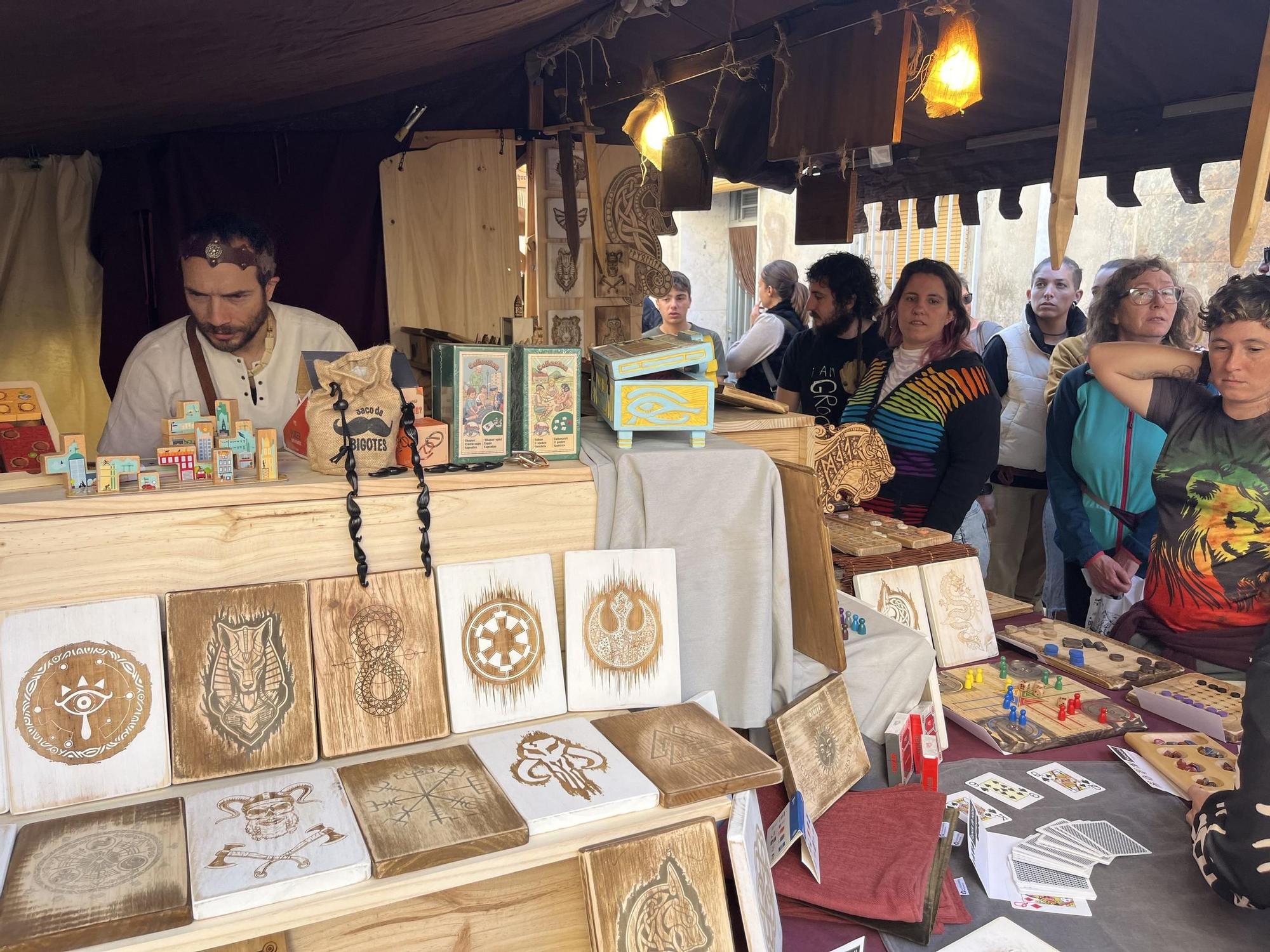 El multitudinario viaje al pasado de la Feria Medieval de Mascarell, en imágenes