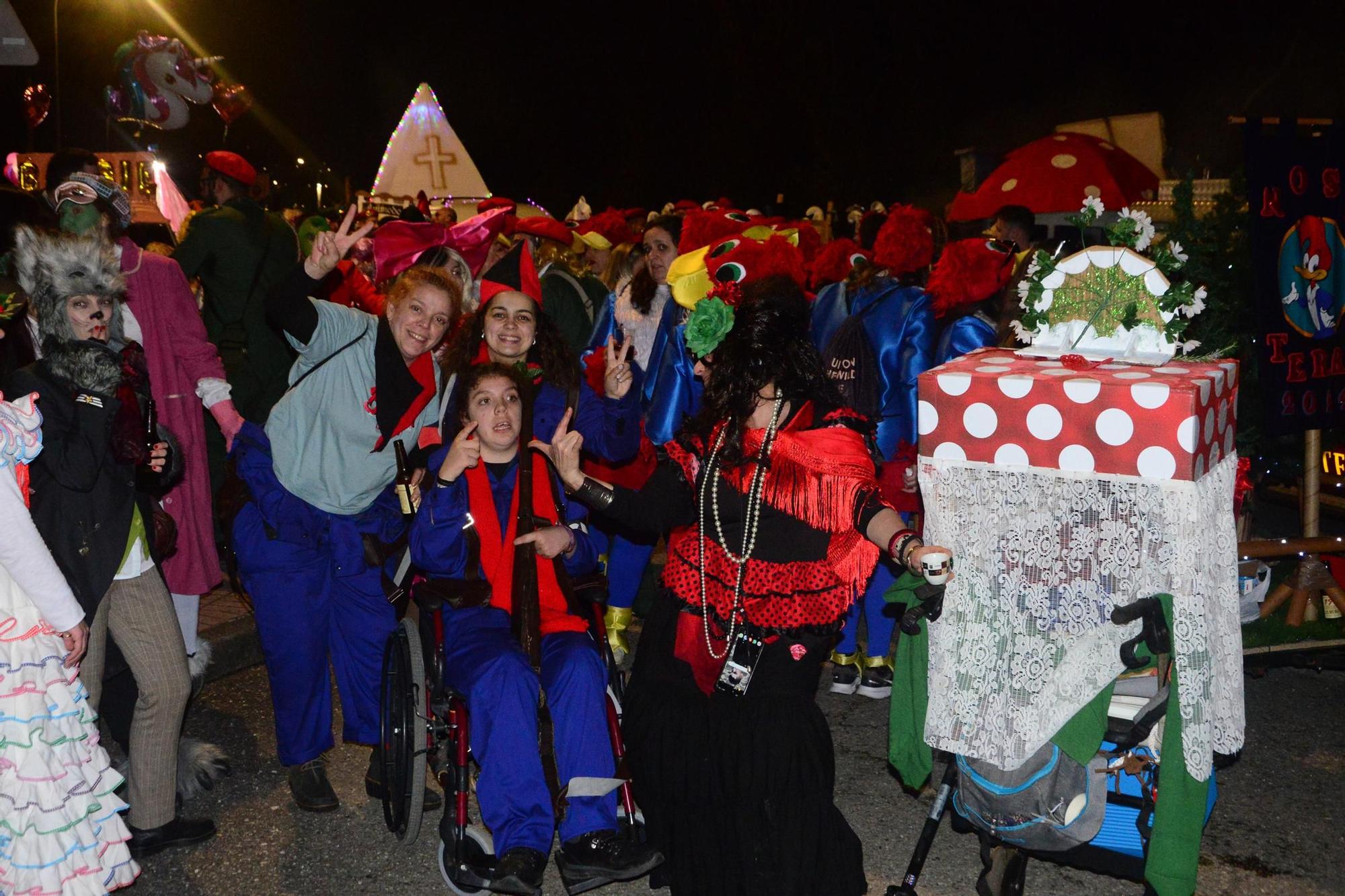 El Enterro da Sardiña nocturno en Moaña