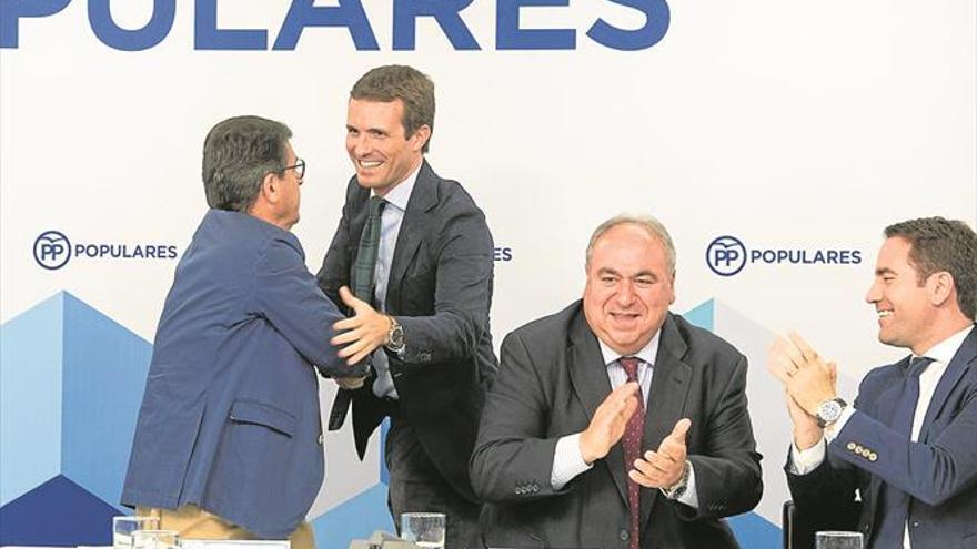 El fiscal exonera a Casado y la jueza investiga ahora a Montón