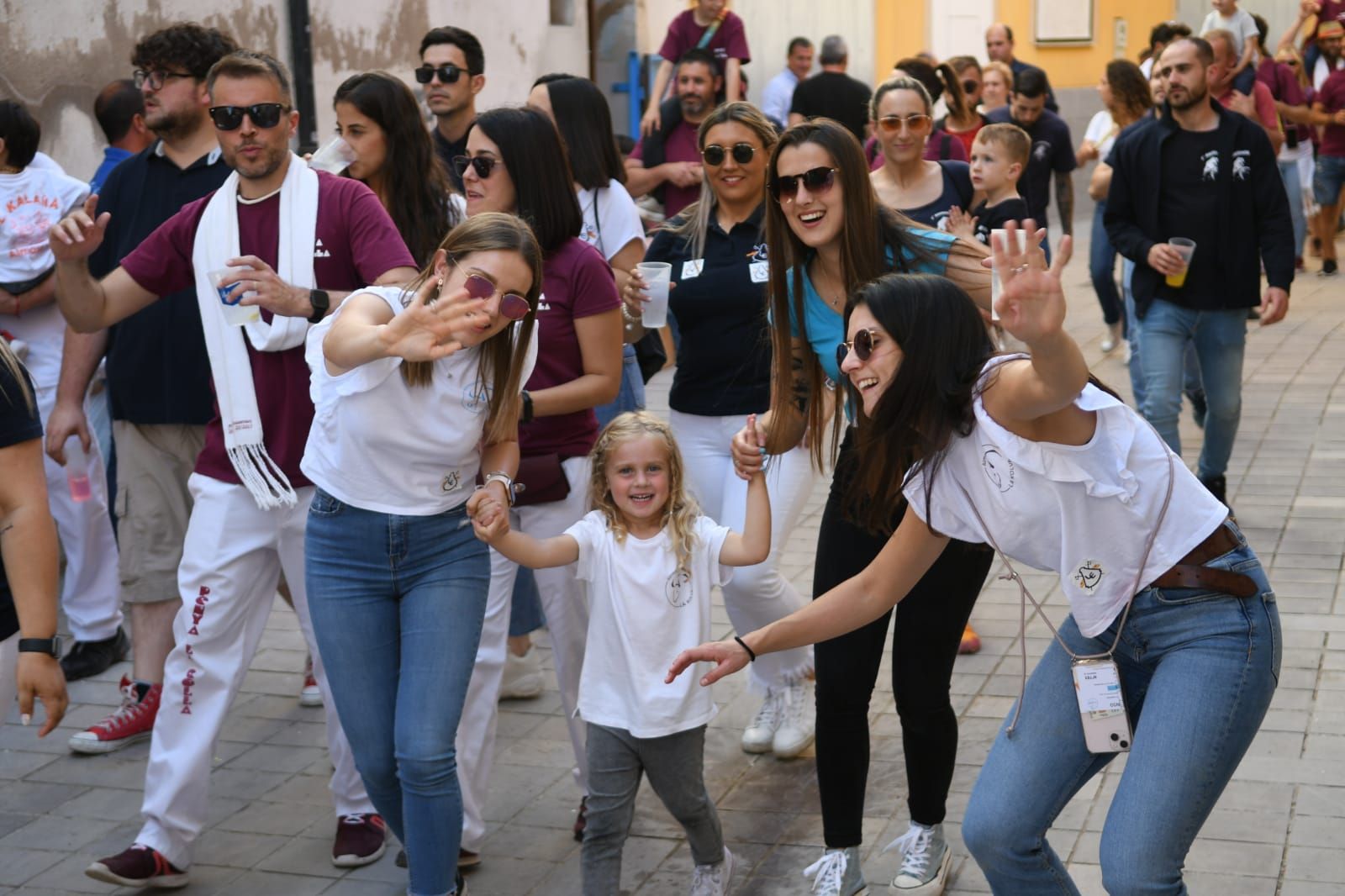 Toros, carretones infantiles y desfiles de moda: lo mejor del jueves de las fiestas de Almassora