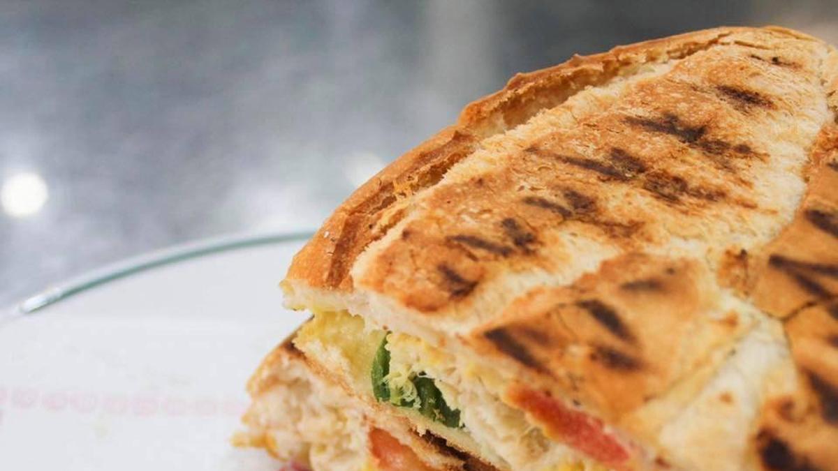 Un bocadillo de pollo de un local de Tenerife