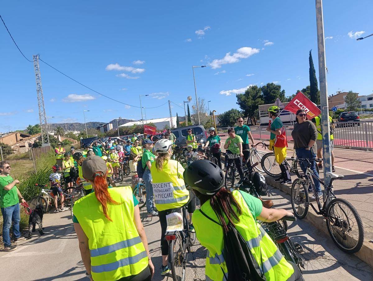 Así ha sido la ''Bicicletada' reivindicativa por Les Valls.