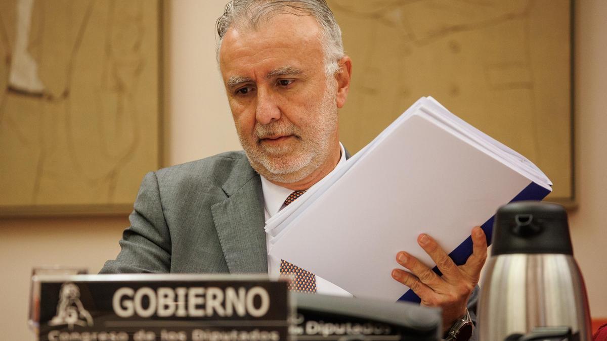 El ministro de Política Territorial, Ángel Víctor Torres, durante su comparecencia en el Congreso este lunes.
