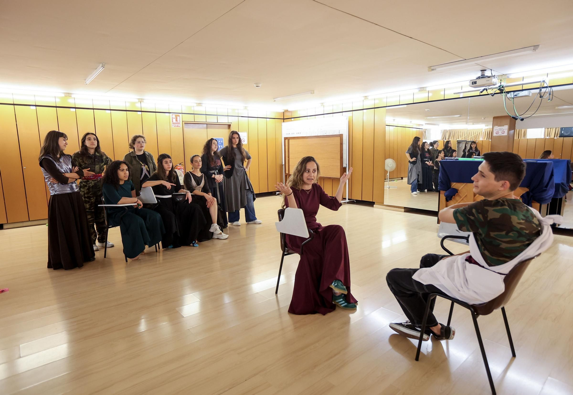 Ensayo de la obra "Lisístrata Occupy Acrópolis" en el Paraninfo de la UA