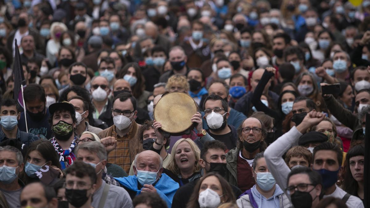 Los partidarios de la cooficialidad del asturiano se manifiestan en Oviedo