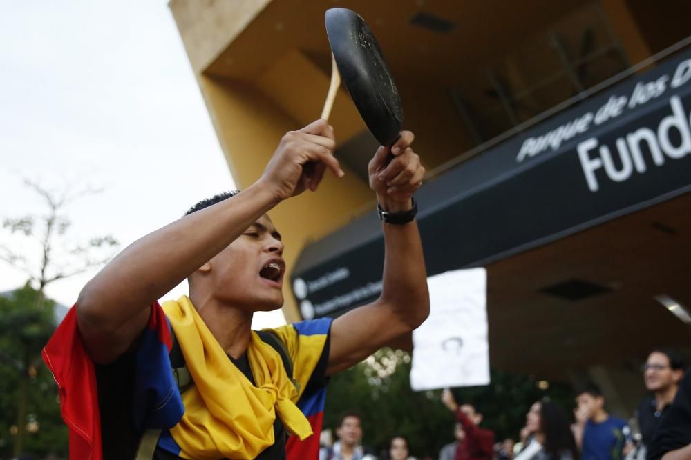 Cacerolazo en Medellín en rechazo al gobierno ...