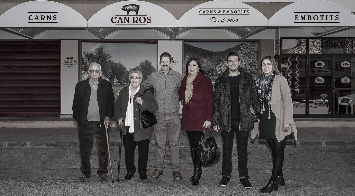 La familia de Can Ros, al completo