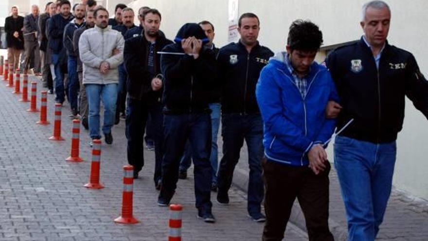 Turquia Continua la purga amb 1.120 arrestats en una gran operació