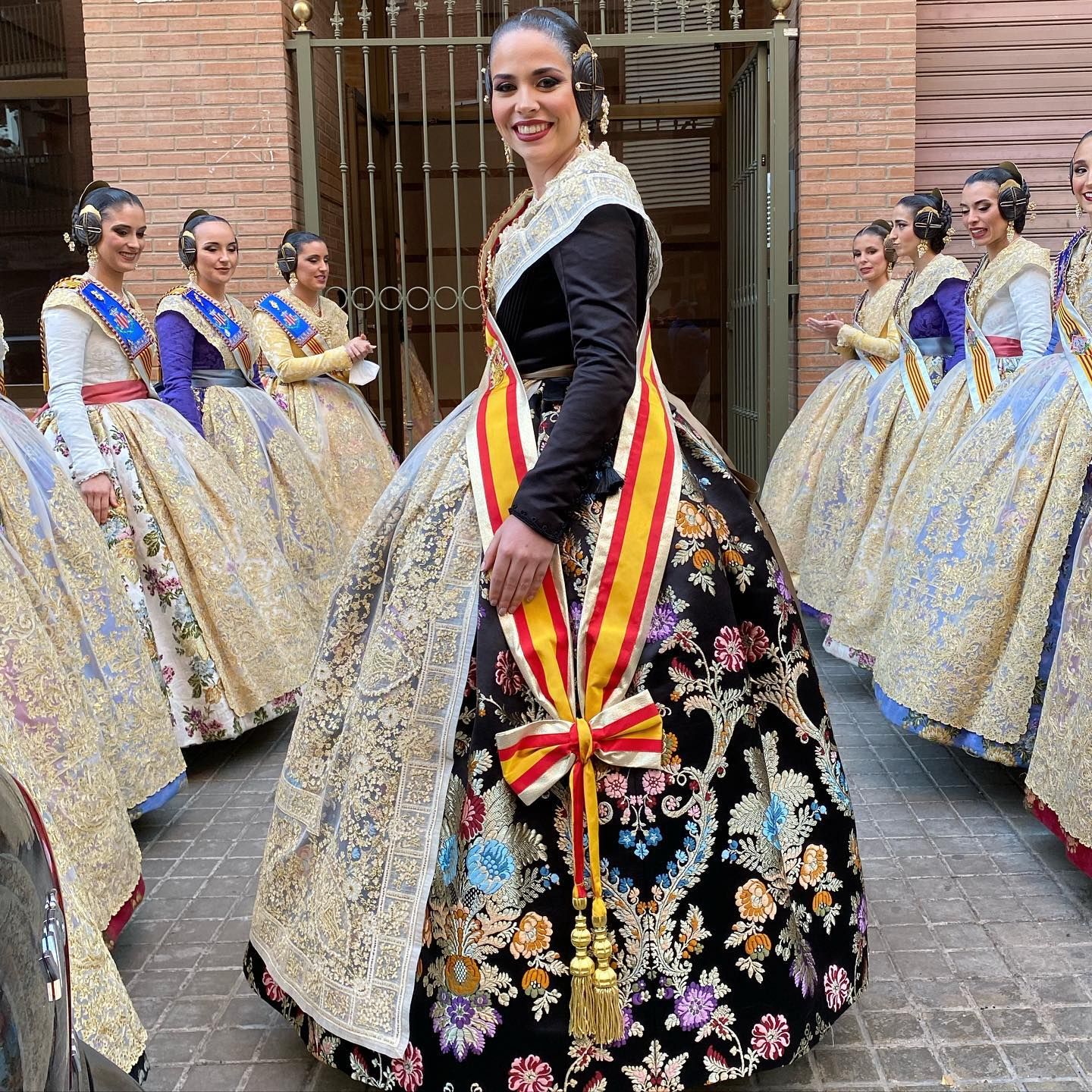 Carmen, a la salida de su casa.