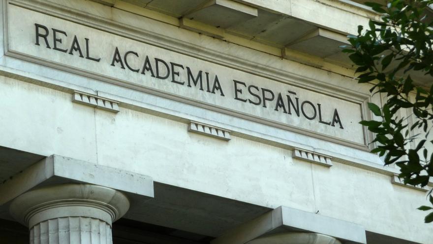 ¿"Muy muy" o "muy, muy"? La RAE resuelve una duda muy habitual