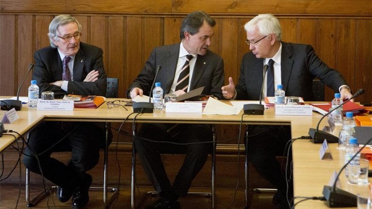 Xavier Trias, Artur Mas y  Ferran Mascarell, durante la reunión del Institut Ramon Llull