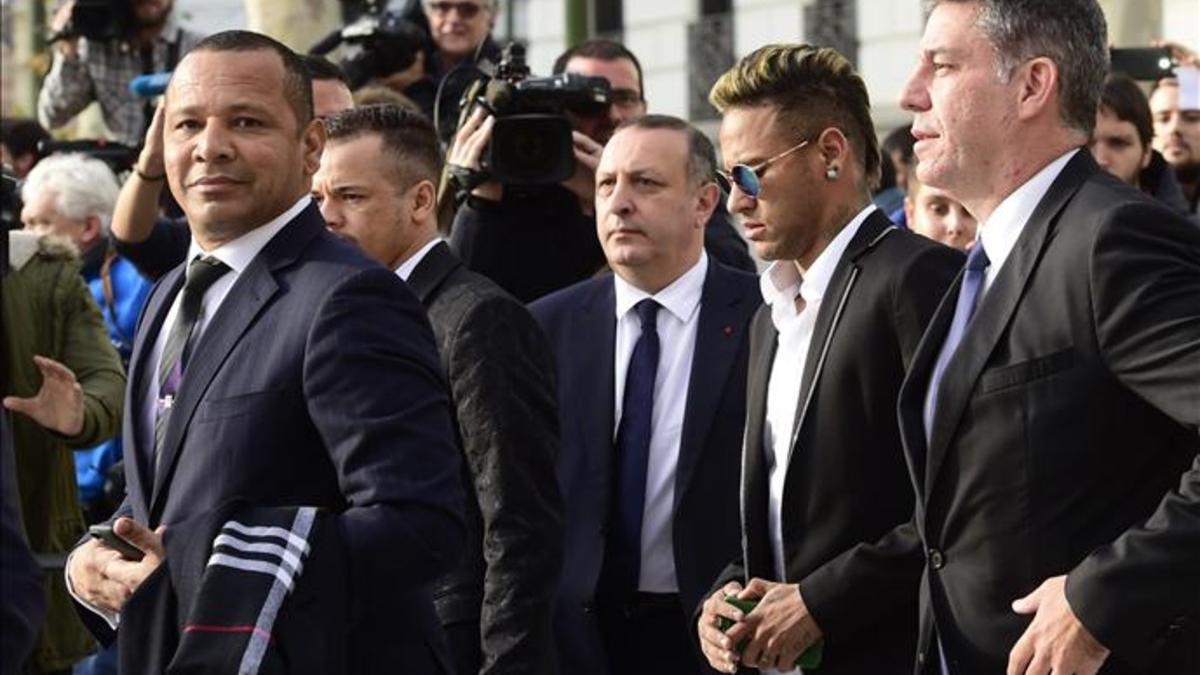 Neymar y su padre pueden volver a los juzgados