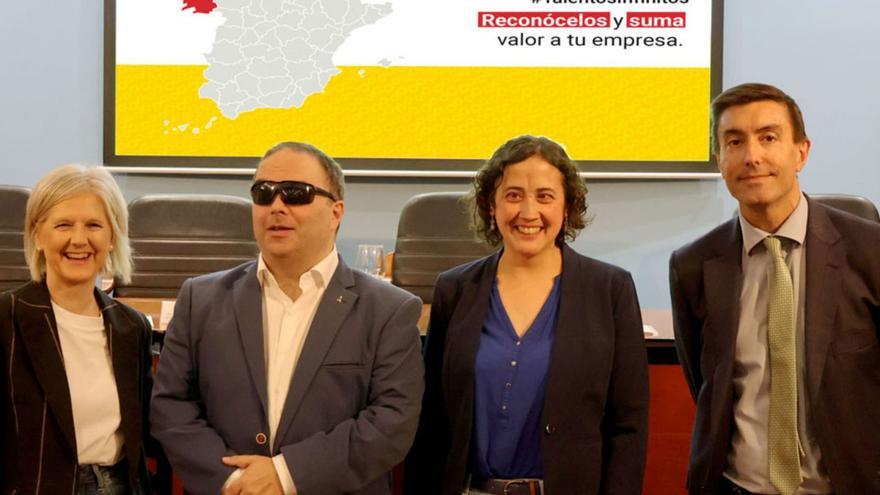 Covadonga Toca, a la izquierda, Carlos Fernández , Beatriz Gallego y José Antonio Neira / cedida